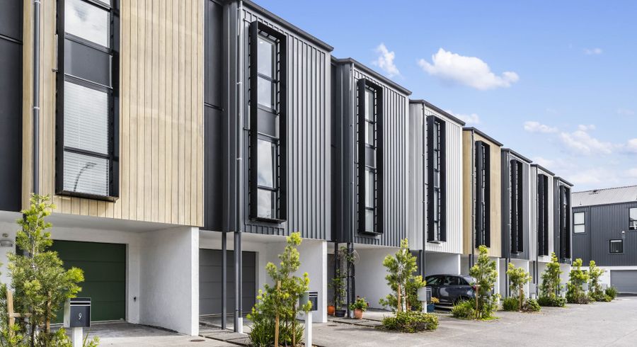  at 11 Lange Mews, Mount Wellington, Auckland City, Auckland