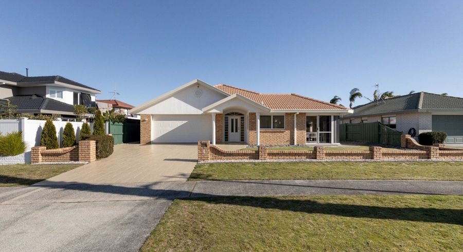  at 4 Monterey Key, Papamoa Beach, Papamoa