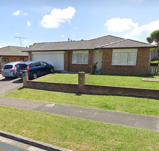 at 52 Glenveagh Park Drive, Weymouth, Auckland