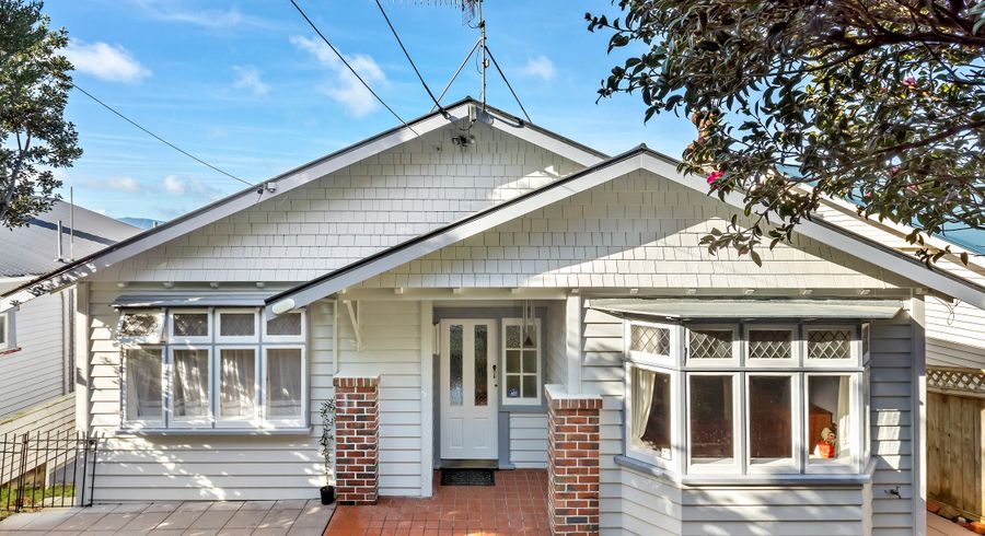  at 13 Rakau Road, Hataitai, Wellington