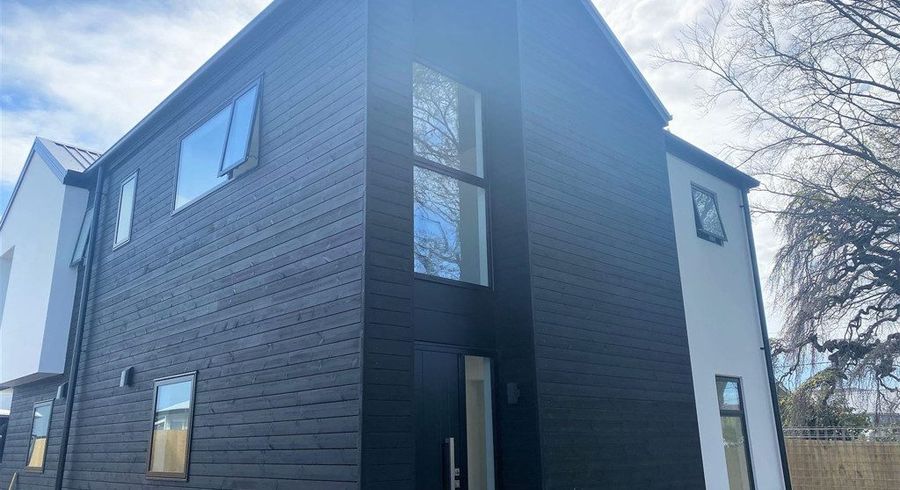  at 2/233 Edgeware Road, Edgeware, Christchurch City, Canterbury