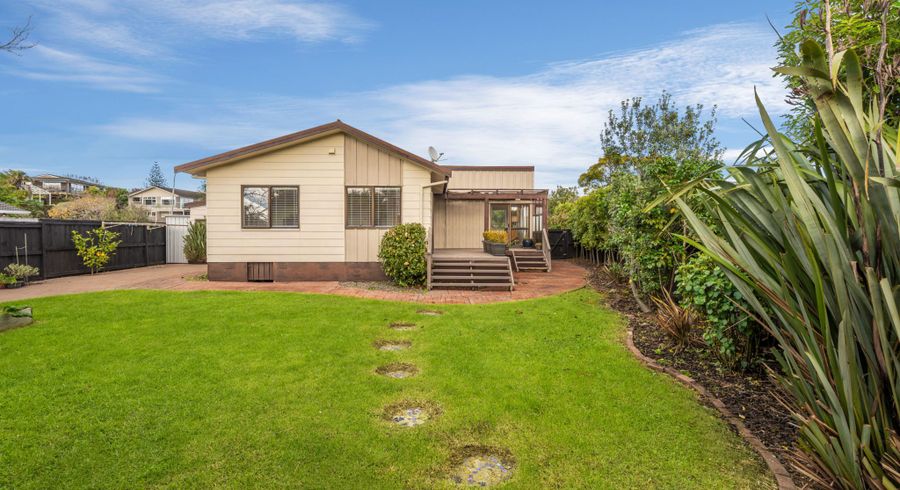  at 8 Chipping Dale, Mangere Bridge, Manukau City, Auckland