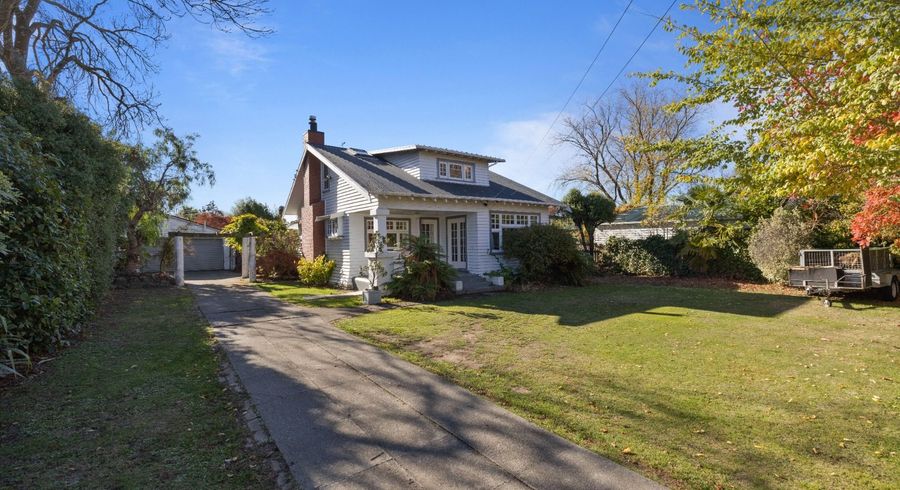  at 15 Buxton Terrace, Saint Martins, Christchurch