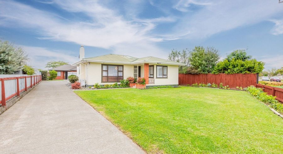  at 2 Howard Road, Taradale, Napier, Hawke's Bay