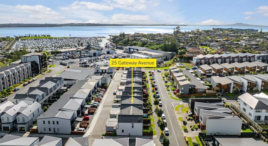  at 25 Gateway Avenue, Beachlands, Auckland