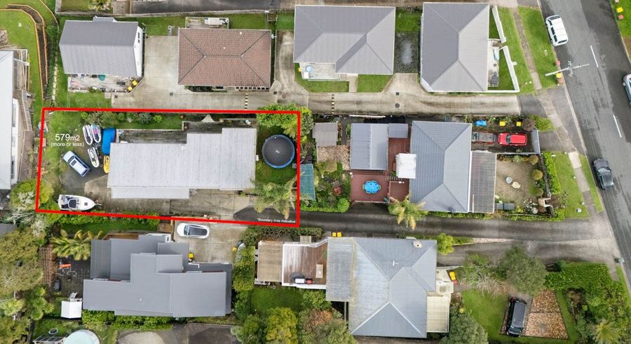  at 8A Norman Road, Titirangi, Waitakere City, Auckland