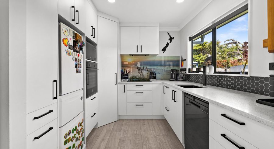  at 8 Bucksburn Place, Greenmeadows, Napier, Hawke's Bay