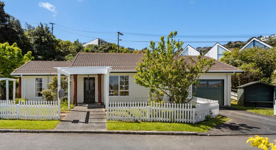  at 6 Erskine Close, Island Bay, Wellington, Wellington