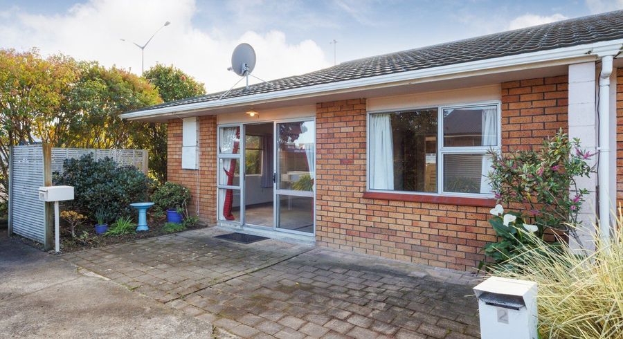  at 1/734 Main Street, City Centre, Palmerston North, Manawatu / Whanganui