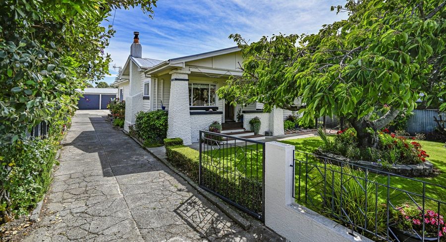  at 702 Methuen Street, Saint Leonards, Hastings
