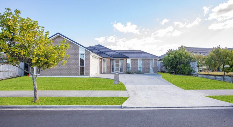  at 15 Chalgrove Road, Huntington, Hamilton