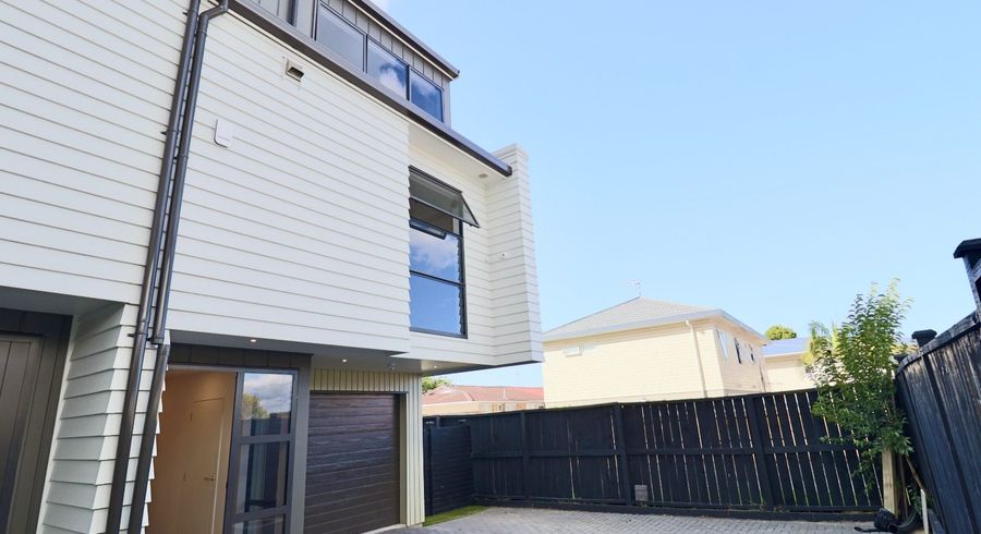 at 3F Wilbur Place, Sunnyhills, Manukau City, Auckland