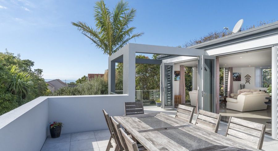  at 2B Aberdeen Road, Campbells Bay, North Shore City, Auckland