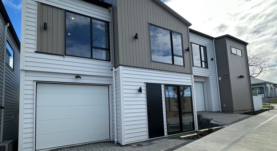  at 2/59 Howe Street, Howick, Manukau City, Auckland