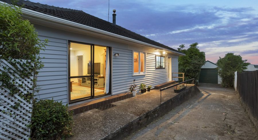  at 91 Hutchinson Avenue, New Lynn, Auckland