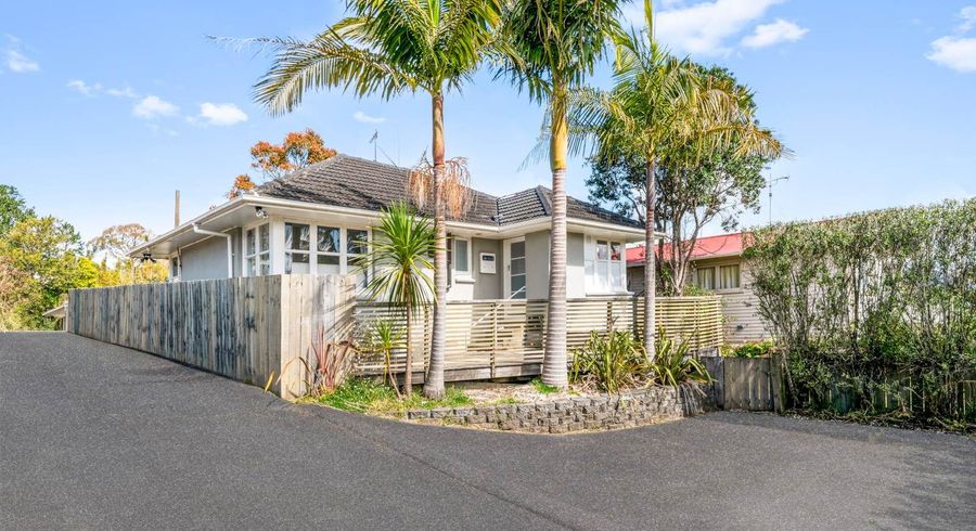  at 33 Alexander Avenue, Torbay, North Shore City, Auckland