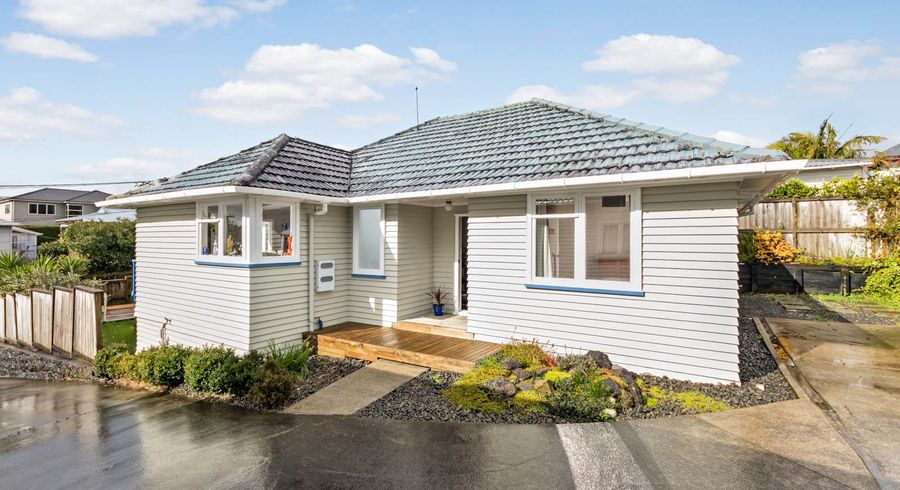  at 15A Mons Avenue, Mount Roskill, Auckland