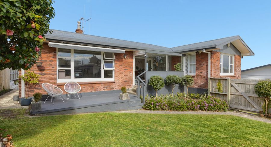  at 14 Regent Street, Brookfield, Tauranga