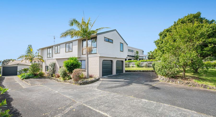  at 124 Pacific Parade, Army Bay, Rodney, Auckland