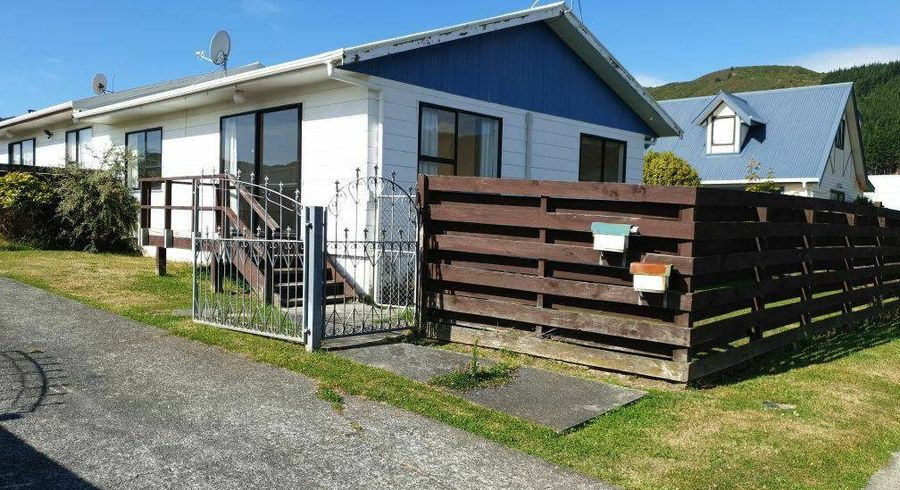  at 8A Weymouth Grove, Wainuiomata, Lower Hutt