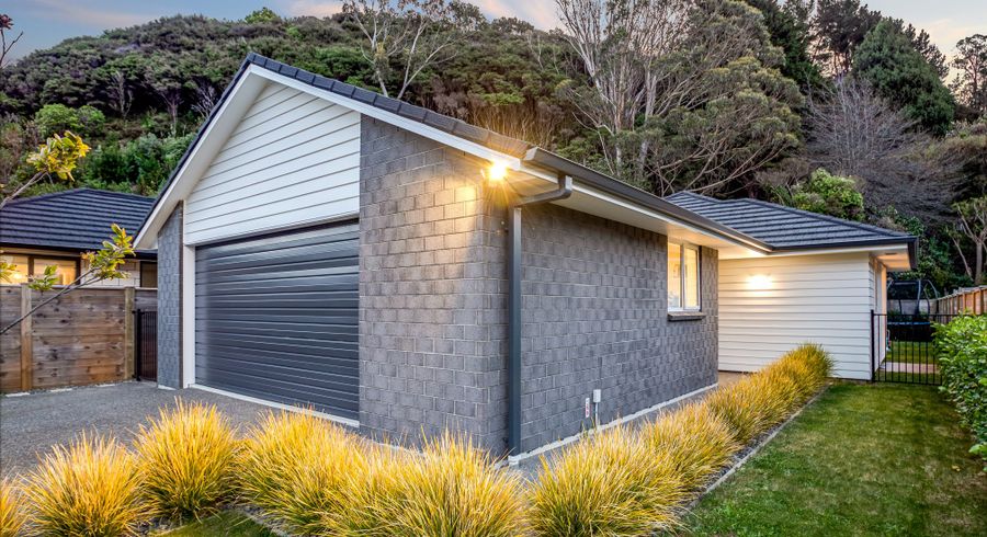  at 44 Martingale Drive, Whitby, Porirua