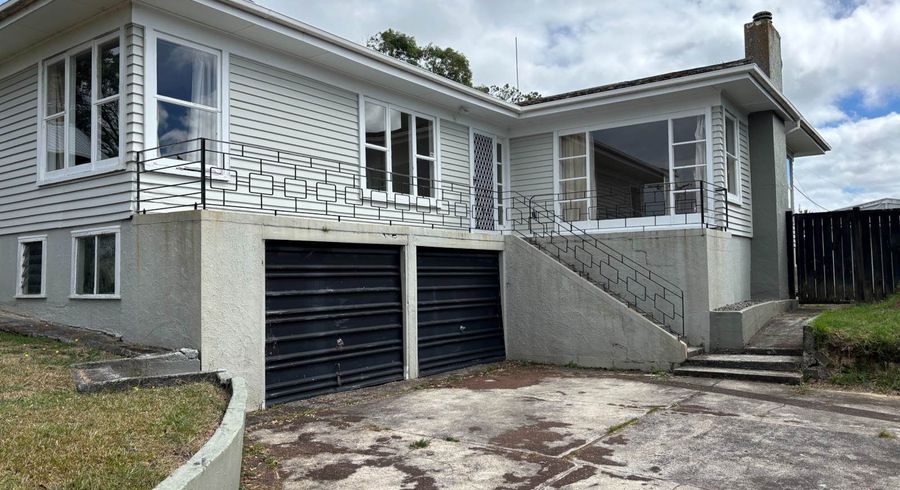  at 59 Cliff View Drive, Green Bay, Waitakere City, Auckland