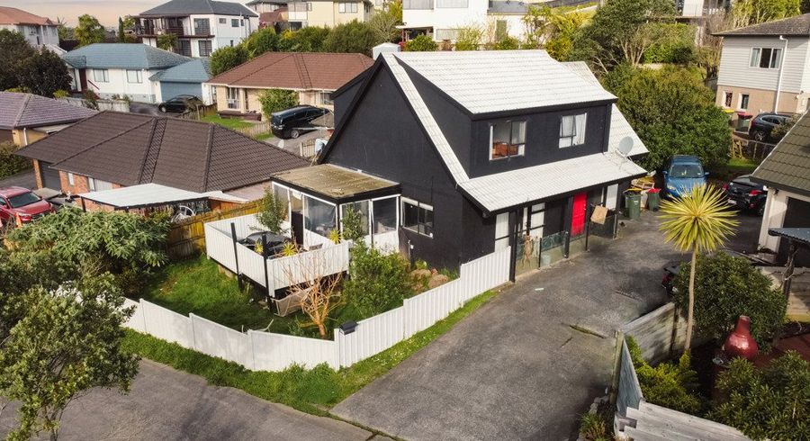  at 1/20 Lowburn Place, Clover Park, Auckland