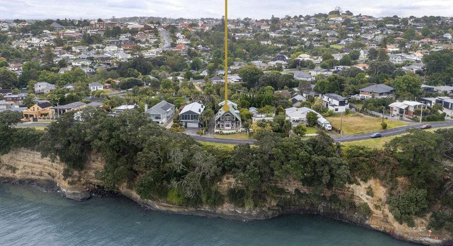  at 28 Marine Parade, Mellons Bay, Auckland