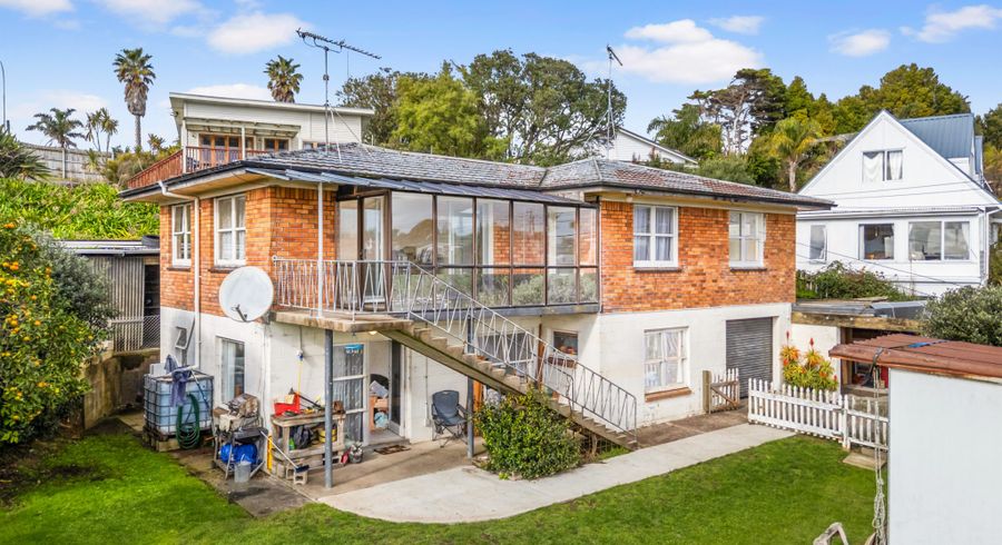  at 5 Pohutukawa Avenue, Red Beach, Red Beach
