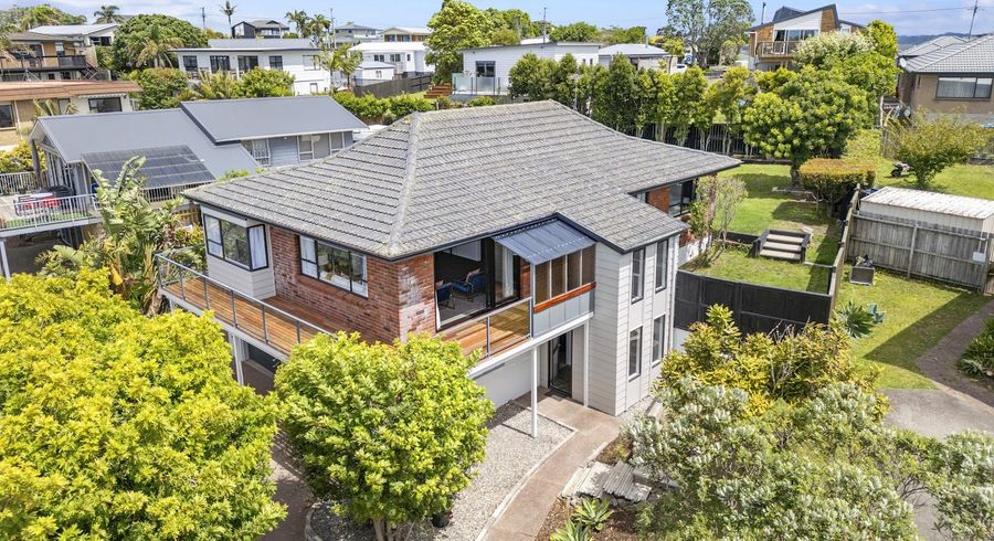  at 8 Rakino Avenue, Manly, Whangaparaoa
