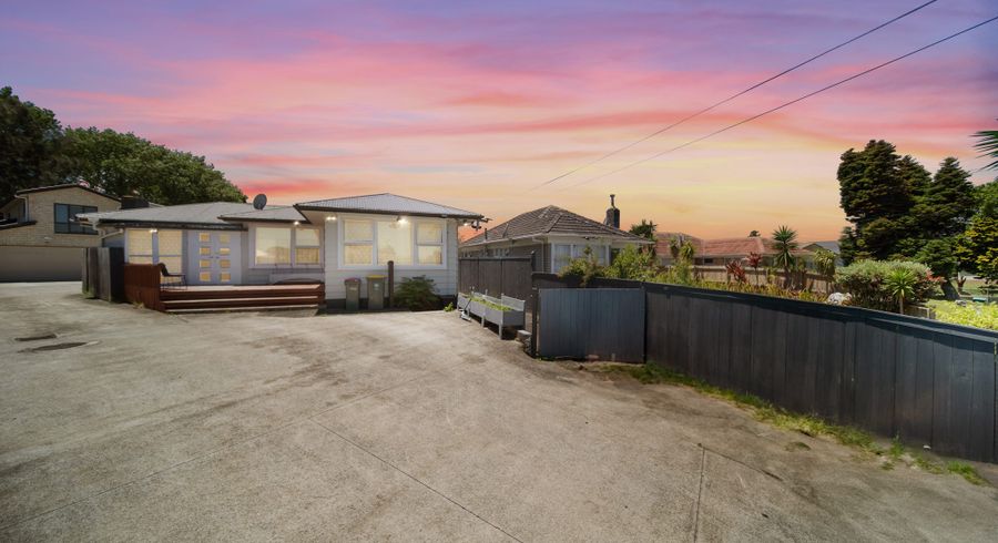  at 9 Malcolm Place, Mangere East, Auckland