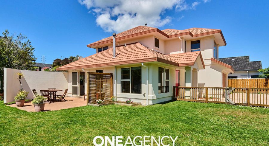  at 19 Cabbage Tree Grove, Woodridge, Wellington