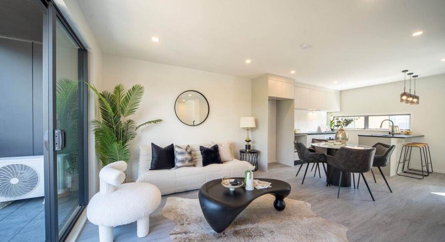  at 2/101 White Swan Road, Mount Roskill, Auckland City, Auckland