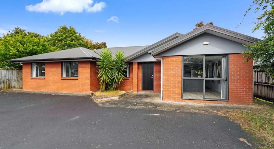  at 215A Fox Street, Hamilton East, Hamilton, Waikato