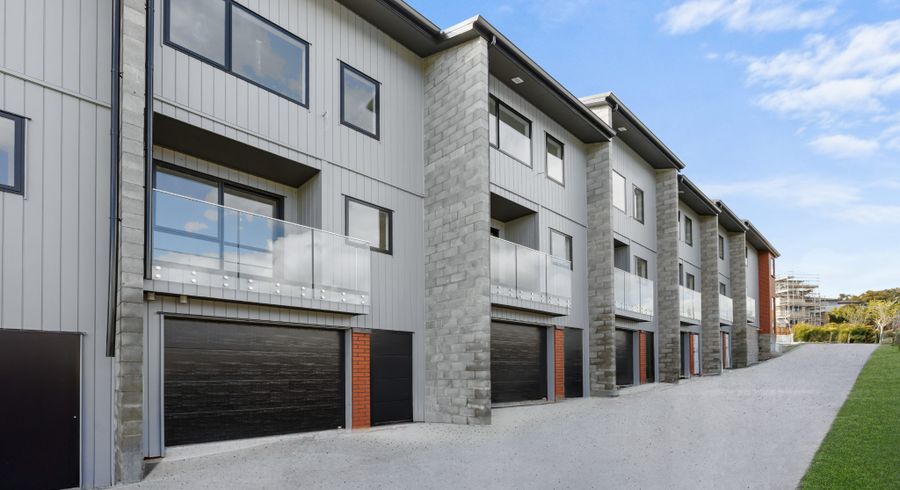  at 2/21 Valonia Street, New Windsor, Auckland City, Auckland