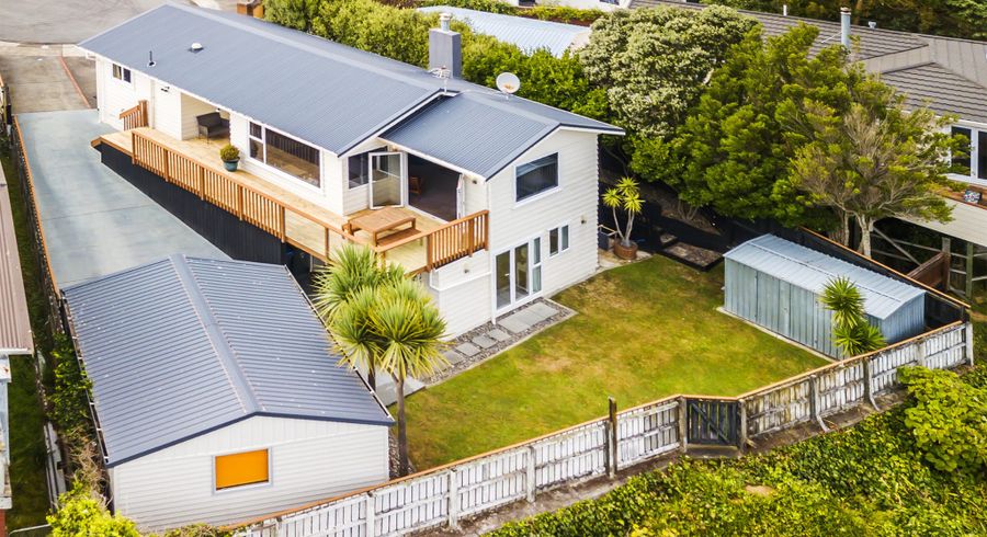  at 8 Ash Grove, Ranui, Porirua