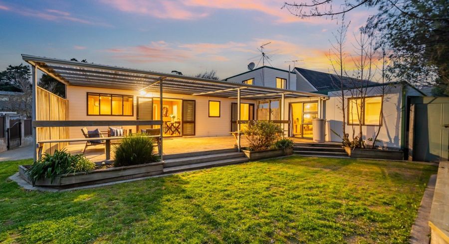  at 10 McHattie Lane, Clouston Park, Upper Hutt