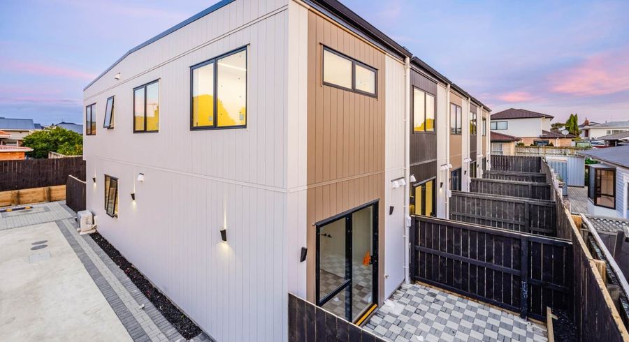  at Lot 5, 9 Grande Vue Road, Papatoetoe, Manukau City, Auckland