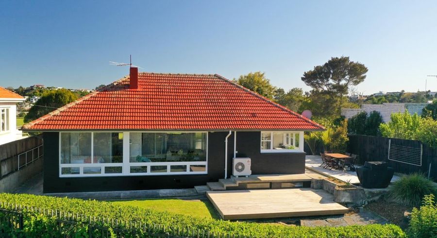  at 39 Sylvan Avenue, Northcote, North Shore City, Auckland