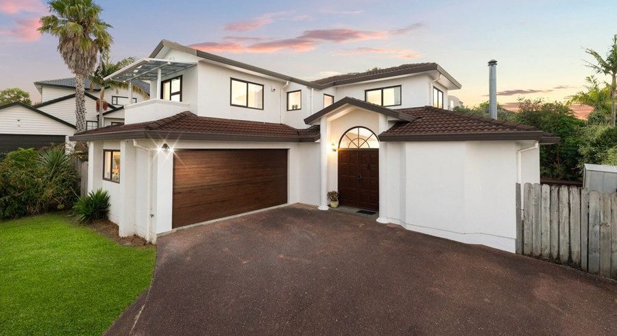  at 12 Carrowmore, Pinehill, North Shore City, Auckland
