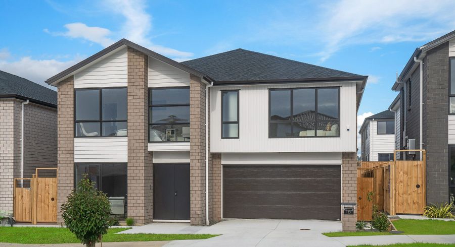  at 10 Crossgar Road, Flat Bush, Manukau City, Auckland