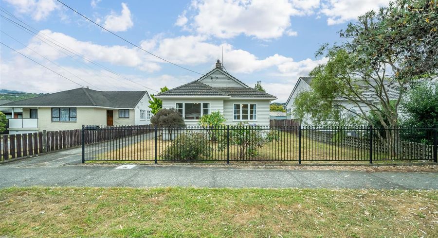  at 8 Mcparland Street, Ebdentown, Upper Hutt