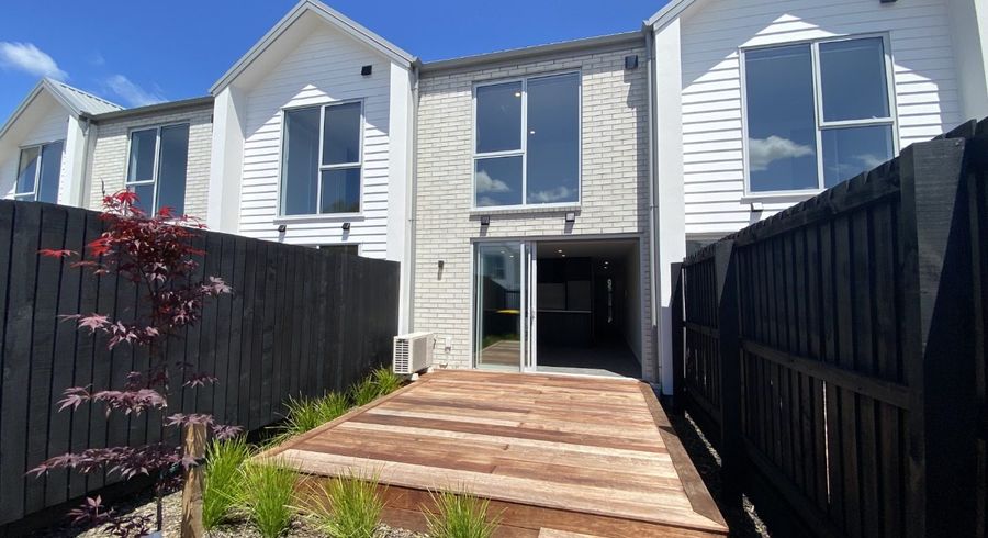  at 4/94  Cobham Street, Spreydon, Christchurch City, Canterbury