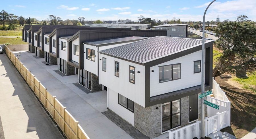  at 1A Great South Road, Papatoetoe, Manukau City, Auckland
