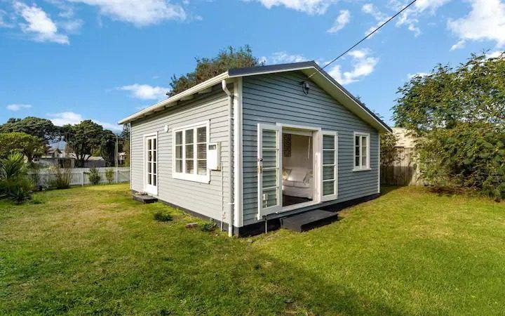  at 6 Kapiti Lane, Otaki Beach, Otaki