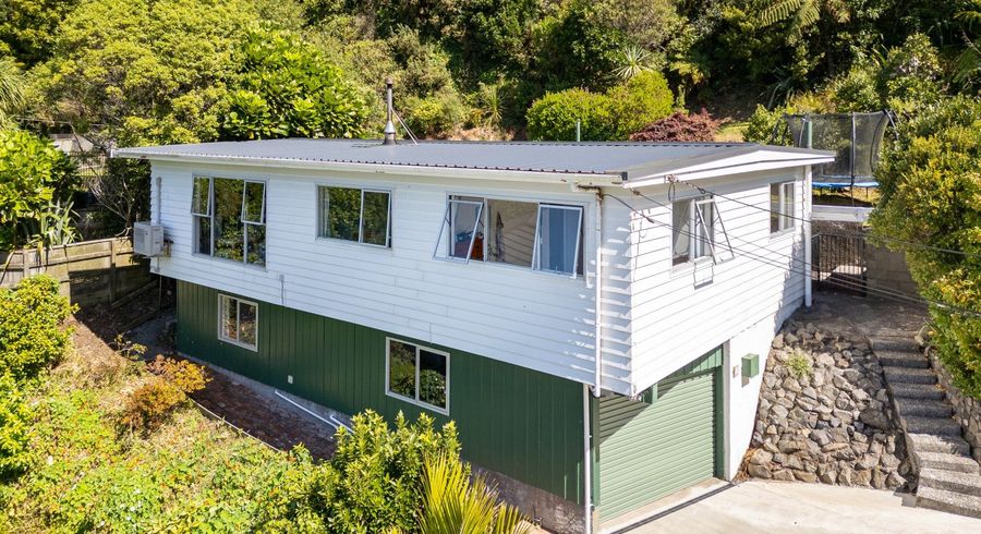  at 18 Canterbury Street, Karori, Wellington
