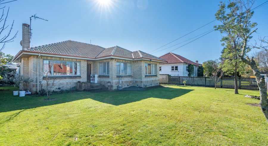  at 9 James Street, Hamilton East, Hamilton, Waikato