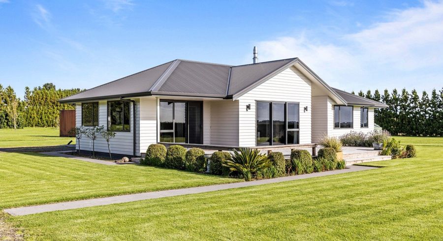  at 39 Kairau Road East, Brixton, Waitara