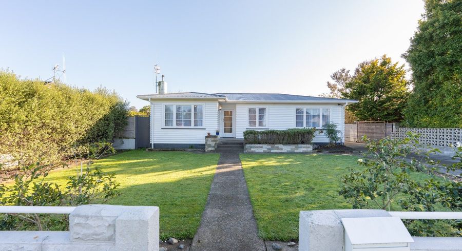  at 24 Queen Street, Feilding, Manawatu, Manawatu / Whanganui