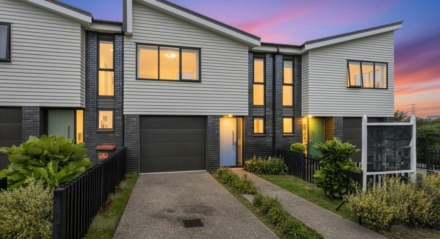  at 28 Holystone Road, Whitby, Porirua